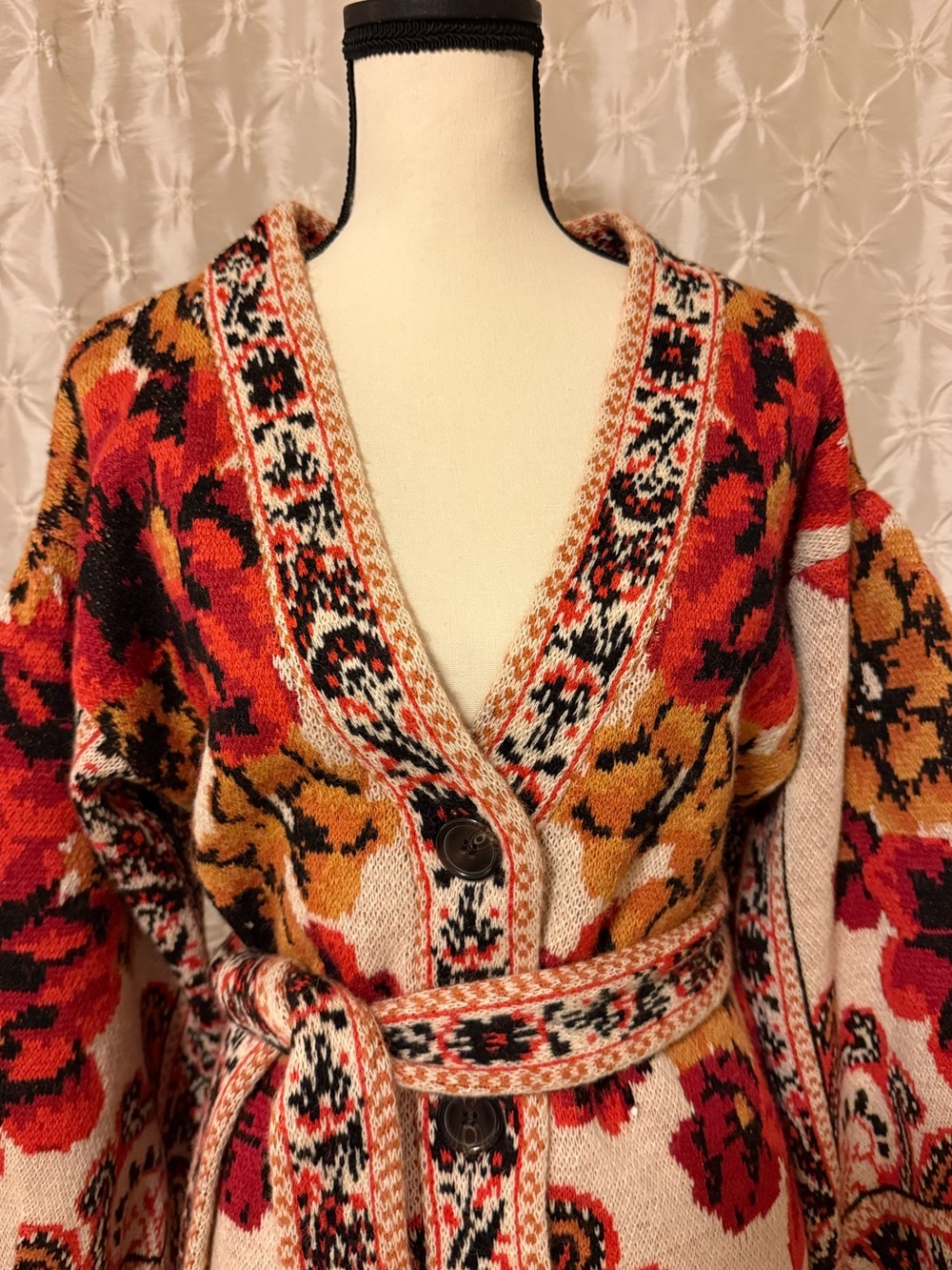 FARM RIO Sand Winter Tapestry Knit Cardigan Belted Sweater Cream Red Floral - Picture 5 of 15